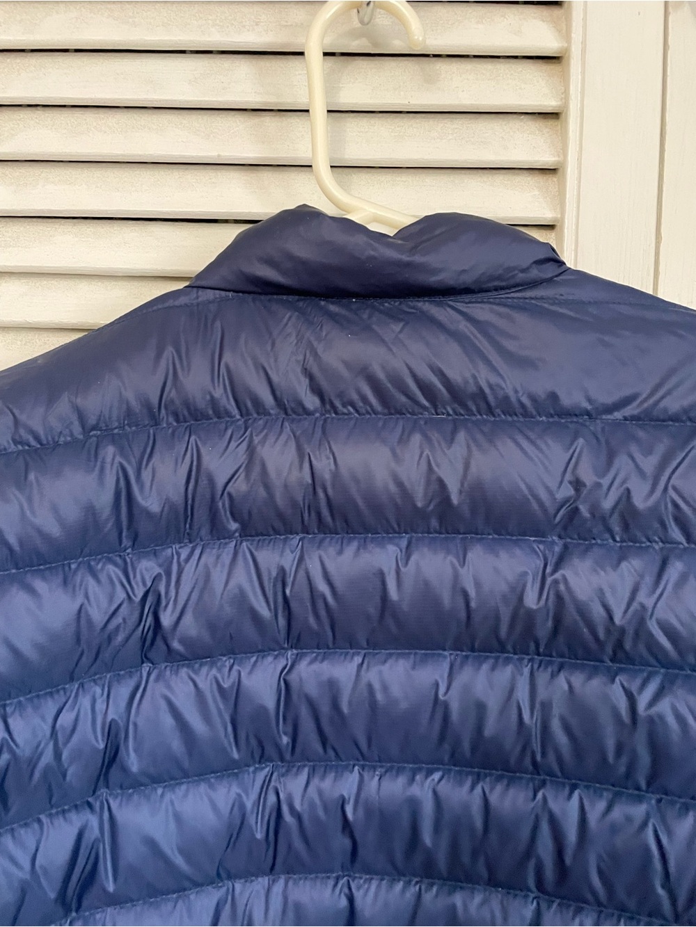 Roots packable down jacket - Picture 2 of 8